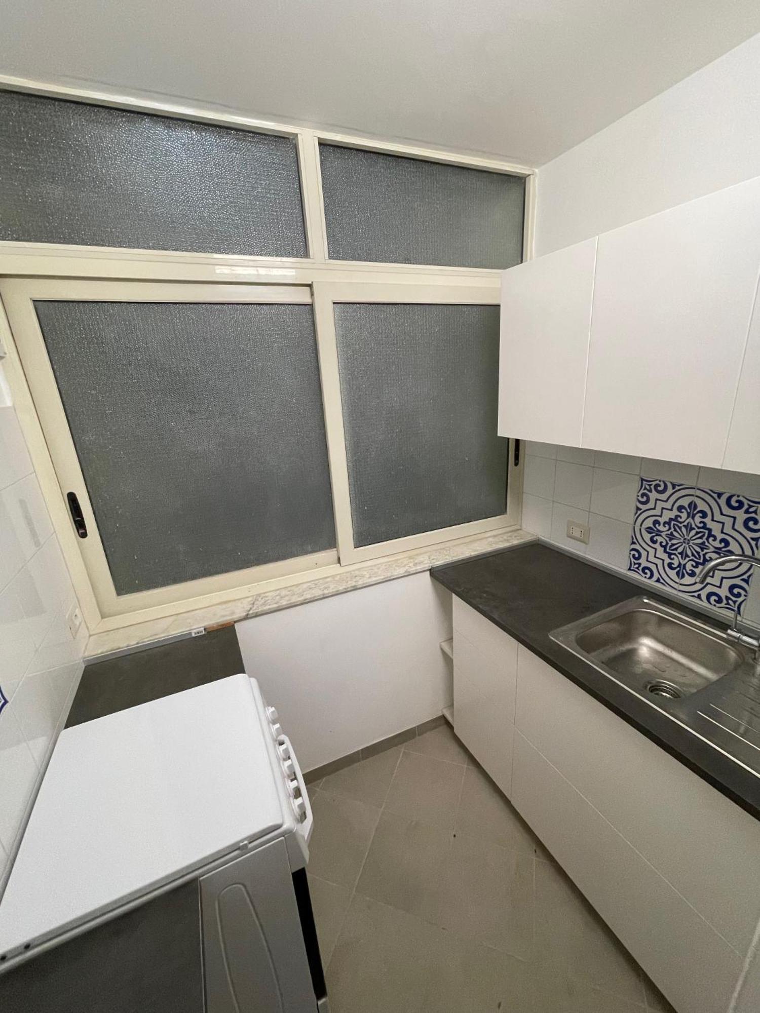 Lorenzo'S House Catania City Centre - Comfortable Large Apartment With 2 Bedrooms And 2 Baths, Close To Trains, Metro And Bus Station Exterior foto