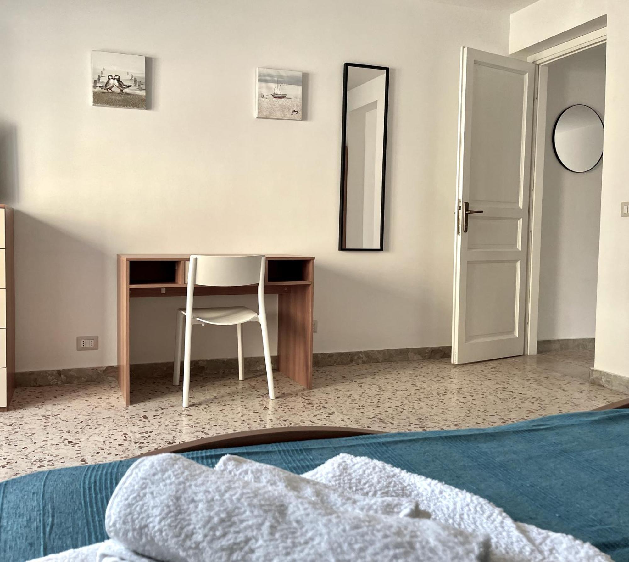 Lorenzo'S House Catania City Centre - Comfortable Large Apartment With 2 Bedrooms And 2 Baths, Close To Trains, Metro And Bus Station Exterior foto
